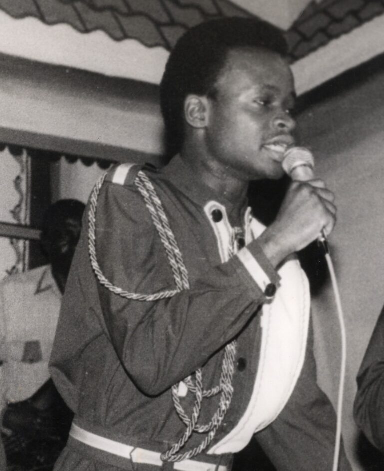 Paulo Kafeero, le “golden boy of Africa”, prince du kadongo Kamu